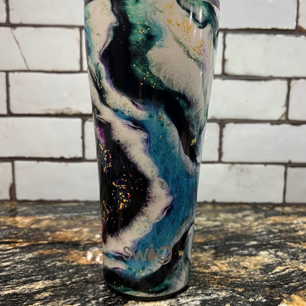 SWIG 30oz Multicolor Tumbler